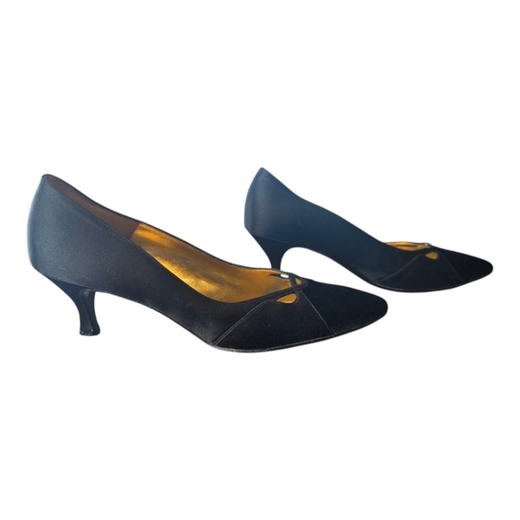 Bruno Magli Couture Italian Black Velvet Satin Kitten Heel Pump Narrow 8AA - Picture 4 of 12